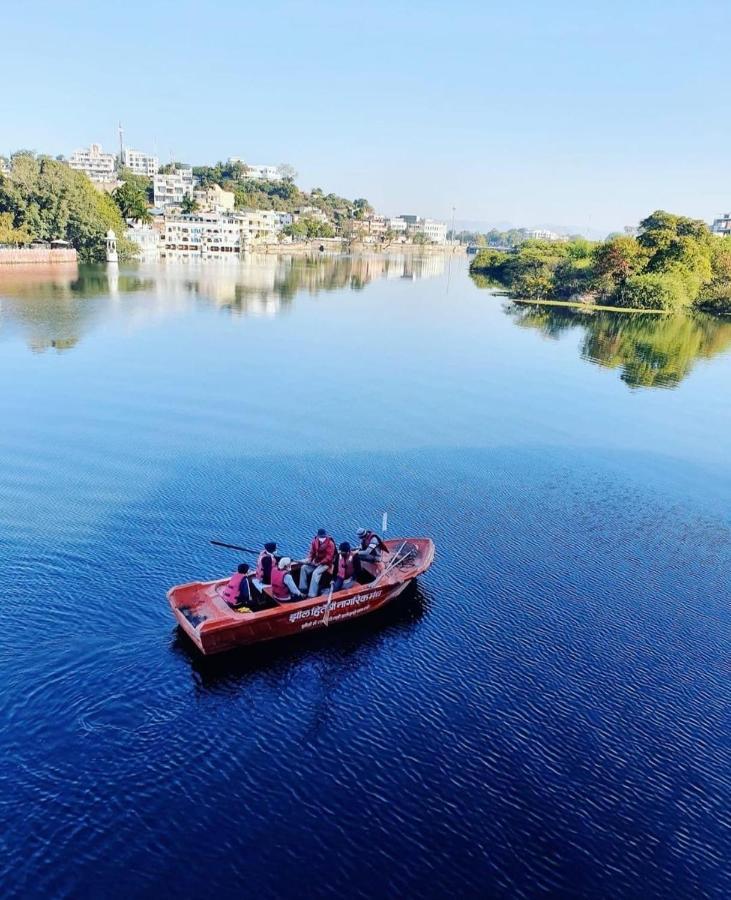 Antariksh Hotel Udaipur Eksteriør billede