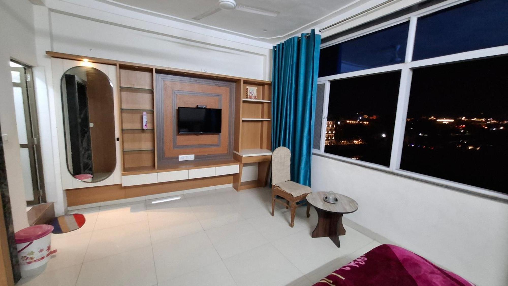 Antariksh Hotel Udaipur Eksteriør billede