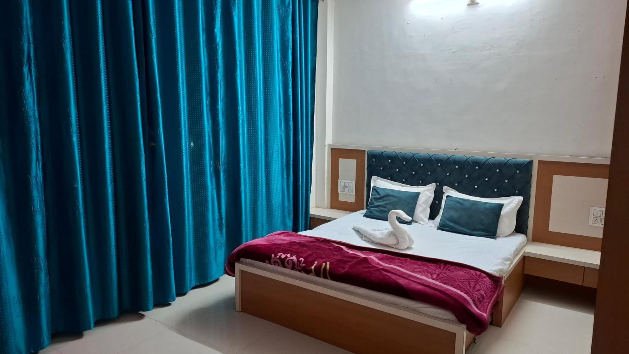 Antariksh Hotel Udaipur Eksteriør billede